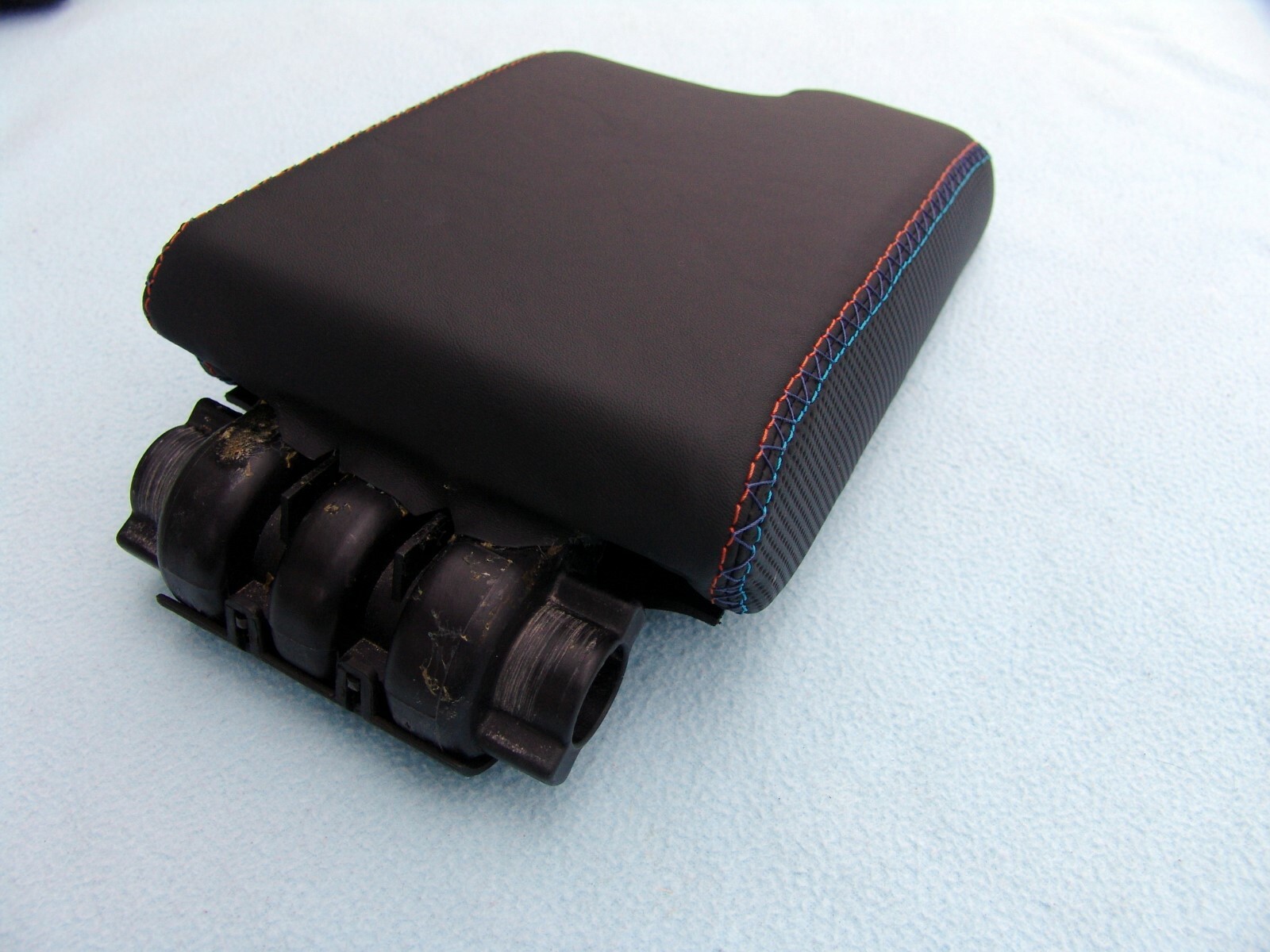 BMW E36 M3 ARMREST, NEW PLAIN / PERFORATED LEATHER WITH 3 COLOR