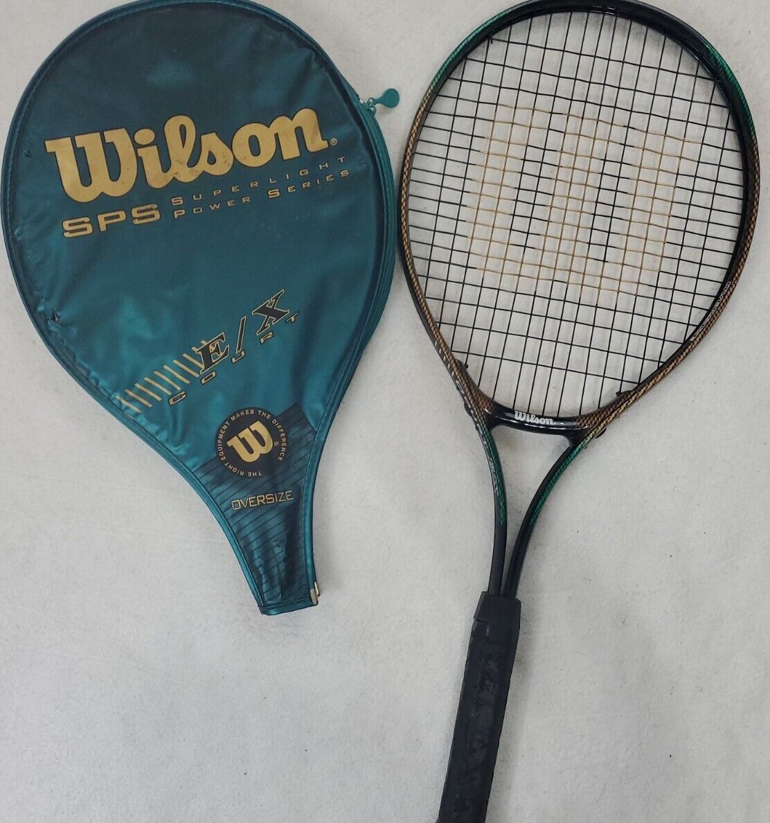 Wilson Court E/X ex Oversize Tennis Racquet, With Cover, L4 Wilson Court E/X ex Oversize Tennis Racquet, With Cover, L4