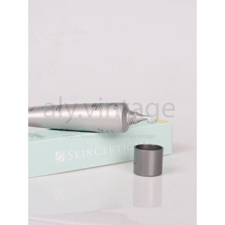 SkinCeuticals Advanced Brightening UV Defense Sunscreen SPF50 Waterproof 40ml - Image 4 of 4