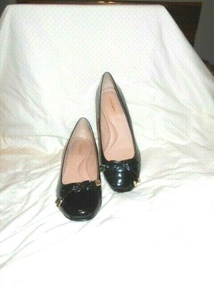 low vamp ballet flats