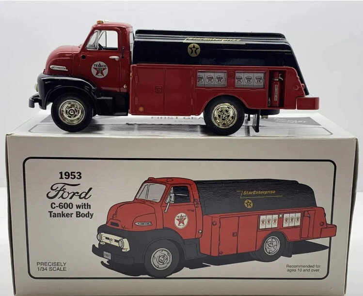 1:34 Scale First Gear 1953 Ford C-600 W/Tanker Texaco Star Enterprise 18-2168. - Image 2 of 4