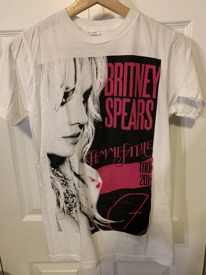 Camiseta Britney Spears Masculina Tamanho P Feminina Fatale Tour 2011 Tour Música Rap - Imagem 4 de 4
