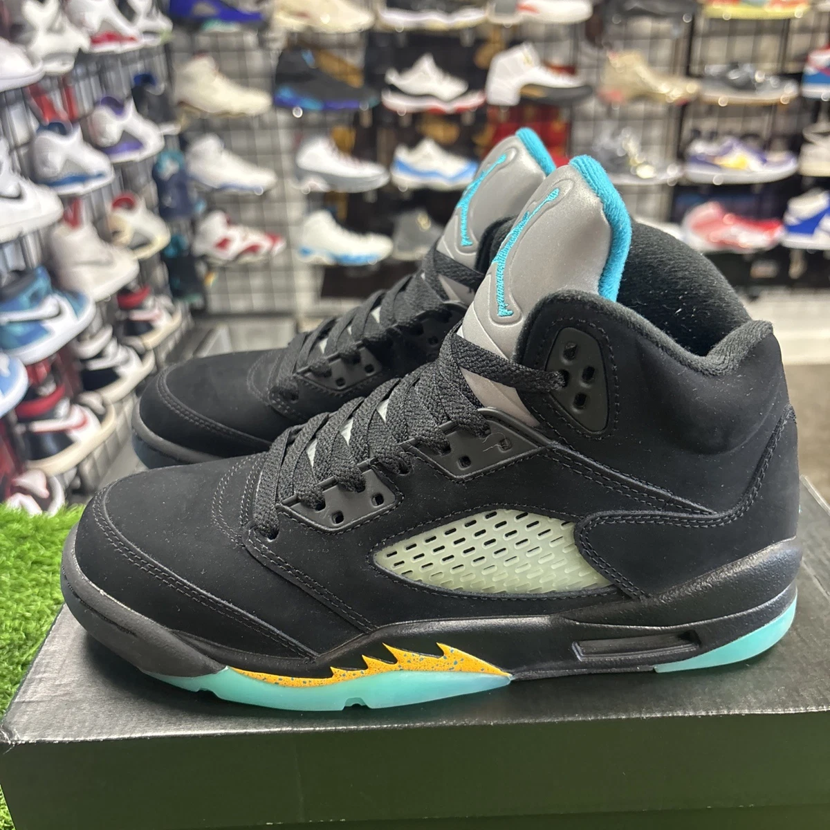 Preços baixos em Jordan 5 Retro GS 2018 Light Aqua | eBay
