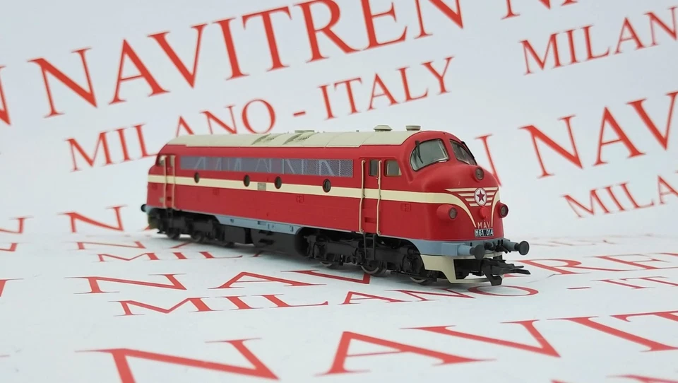 ROCO 63473 - H0 1/87 - DIESELLOKOMOTIVE NOHAB M61.014 WEISS/ROT MAV - EP.IV - Bild 2 von 2