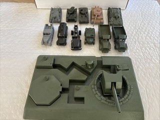 Airfix Gun Emplacement 1707 with Plastic Vehicles and Tanks Spares & Repairs