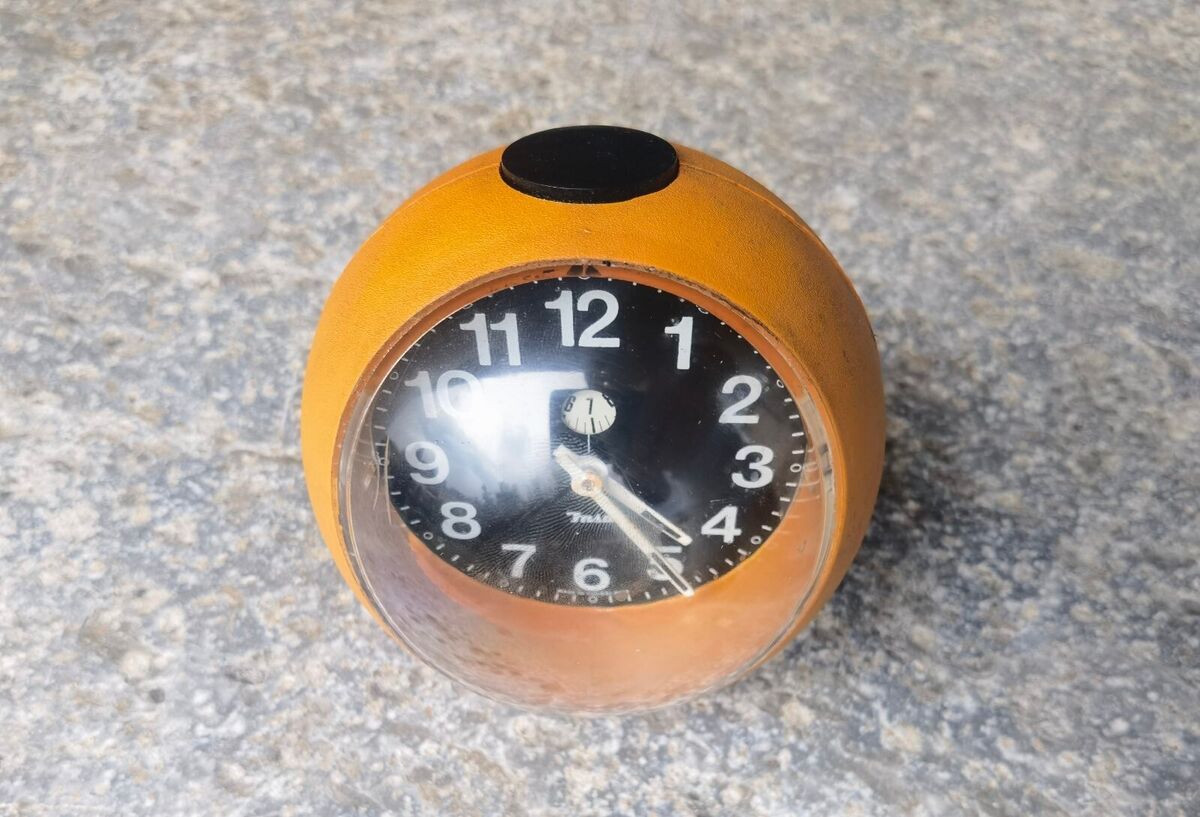 Orange space age clock, vintage 1970's sphere clock, orange Orange space age clock, vintage 1970's sphere clock, orange