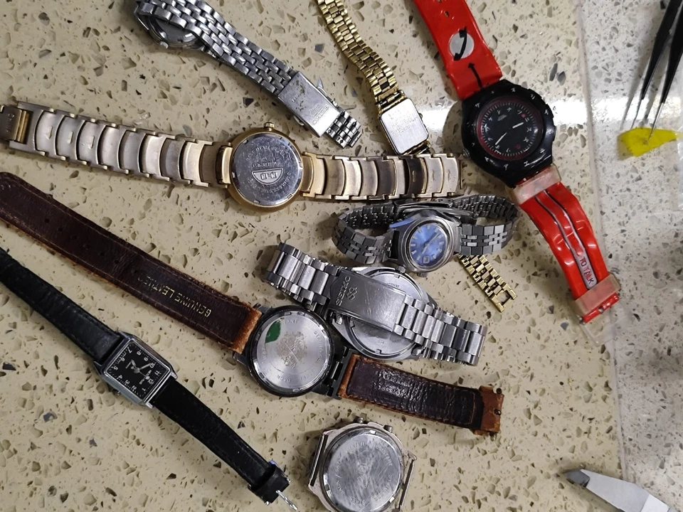 LOT VINTAGE WATCH Seiko/citizen/ Camel /swtch Not work /Not tested for parts - Image 3 of 4