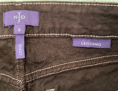 Ladies NYDJ JEGGING Burgundy Paisley Print Skinny Jeans Size 10 W28 L32 (414F) - Picture 6 of 8