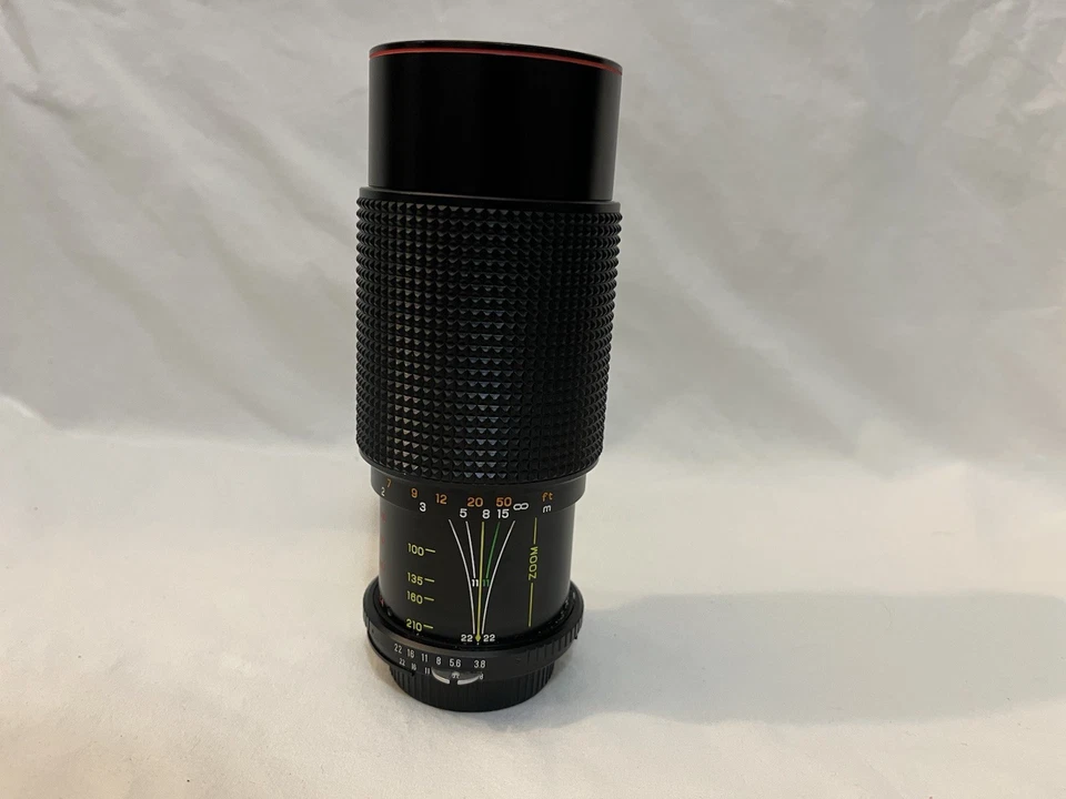 Promaster Spectrum 7 Lens Manual Telephoto Zoom 70-210mm f/1:3.8 Nikon F Mount - Image 3 of 4