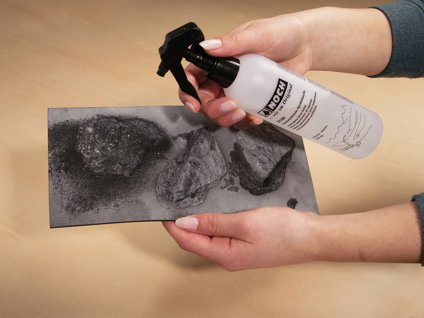 NOCH 61232 Spur neutral Fels-Gussform "Hochvogel" 3 mittelgroße Felsen 150 ml - Bild 4 von 4