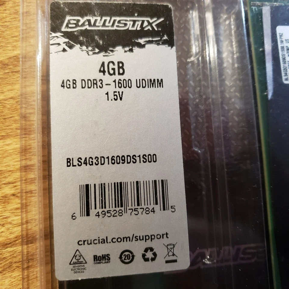 Ballistix RAM Stick 4GB 1.5V in box, never opened. DDR3 - 1600 - Image 2 of 4