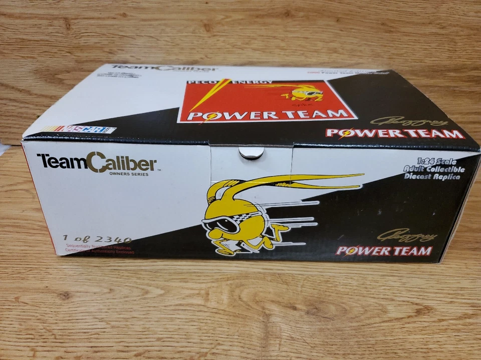 2000 Team Caliber #60 Geoffrey Bodine Peco Energy 1:24Scale Chevy Die-Cast Car - Image 2 of 4