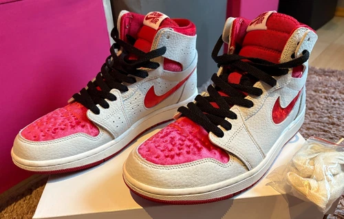 Nike Air Jordan 1 Zoom CMFT 2 Valentines Day grau rot 40,5 NEUw NP190€