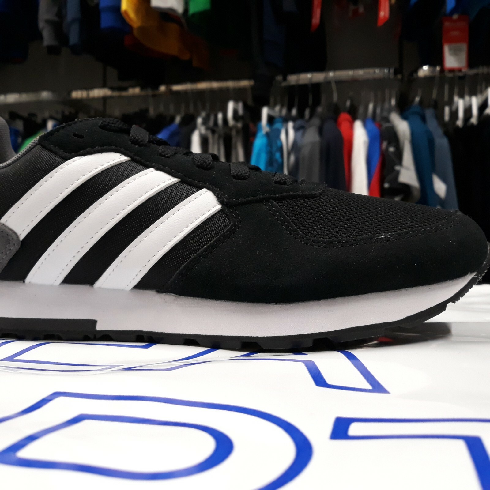adidas b44650 8k