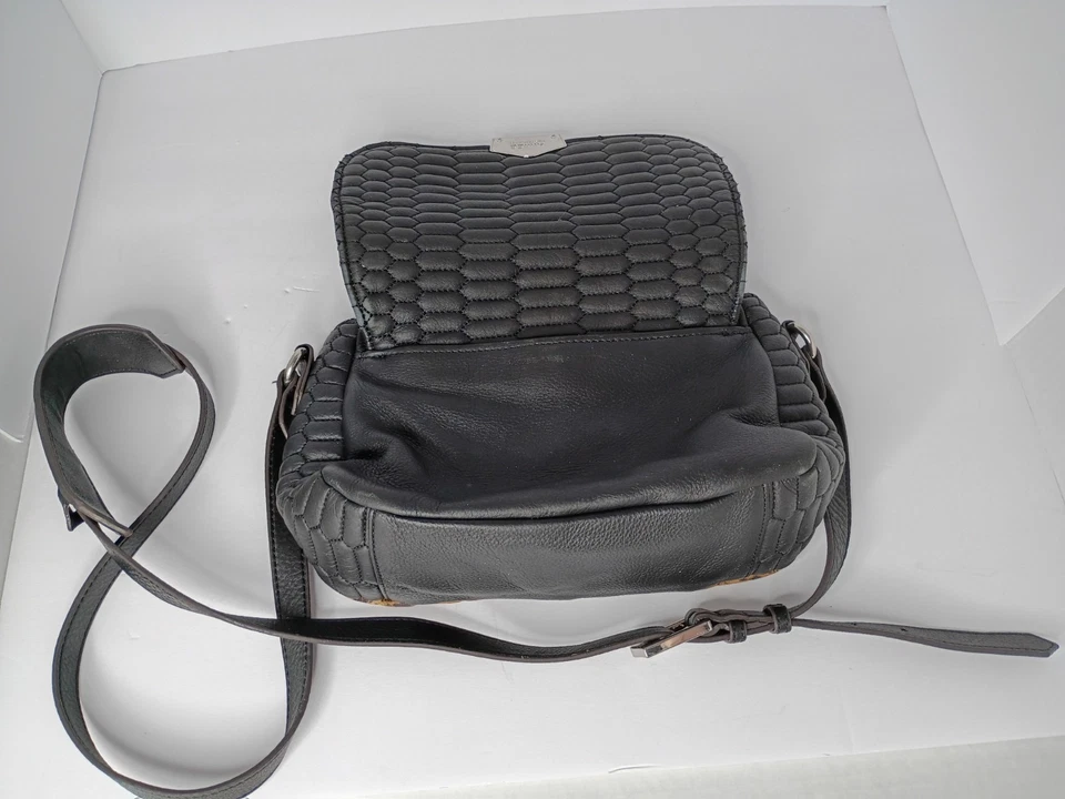 Cartera Bandolera Aimee Kestenberg Cuero Estampado Animal Poliéster Roxy 9" W, 7" de Alto Foto 3 de 4