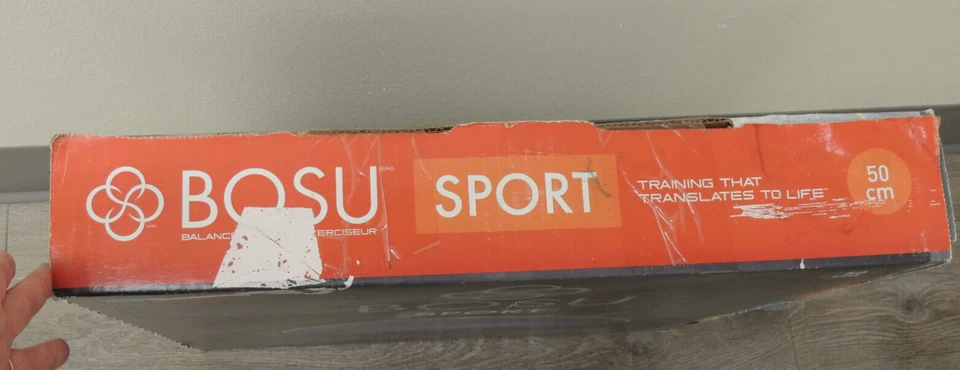 BOSU Sport Balance Trainer, Blue / Black Travel Size 50cm Easy to move & Store - Image 4 of 4