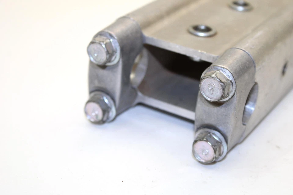 Elevador de manillar Yamaha Phazer 2007 OEM 8GC-2381B-00-00 Q2431 Foto 4 de 4