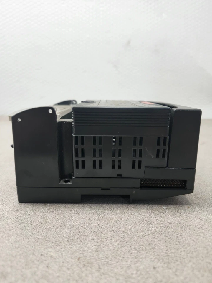 USED GE Fanuc VersaMax Discrete 120V Output Module IC200MDL330E - Image 3 of 4