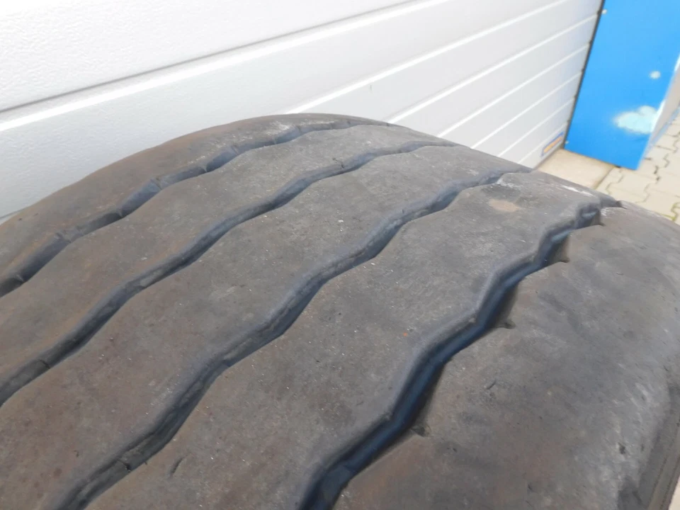Rad LKW Reifen Komplettrad Bridgestone R168 385/55R22.5 160K M+S (21) - Bild 4 von 4
