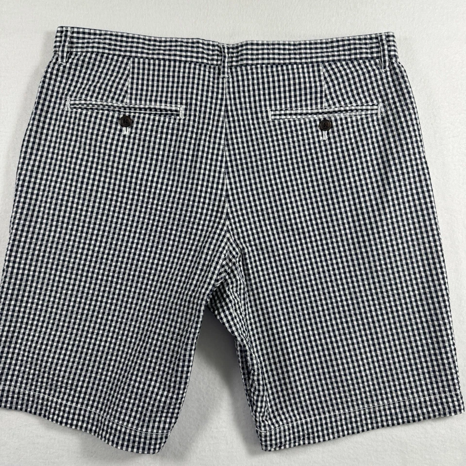 Shorts masculino Gap Seersucker azul marinho xadrez Gingham 34 frente plana 9' costura interna algodão - Imagem 2 de 4