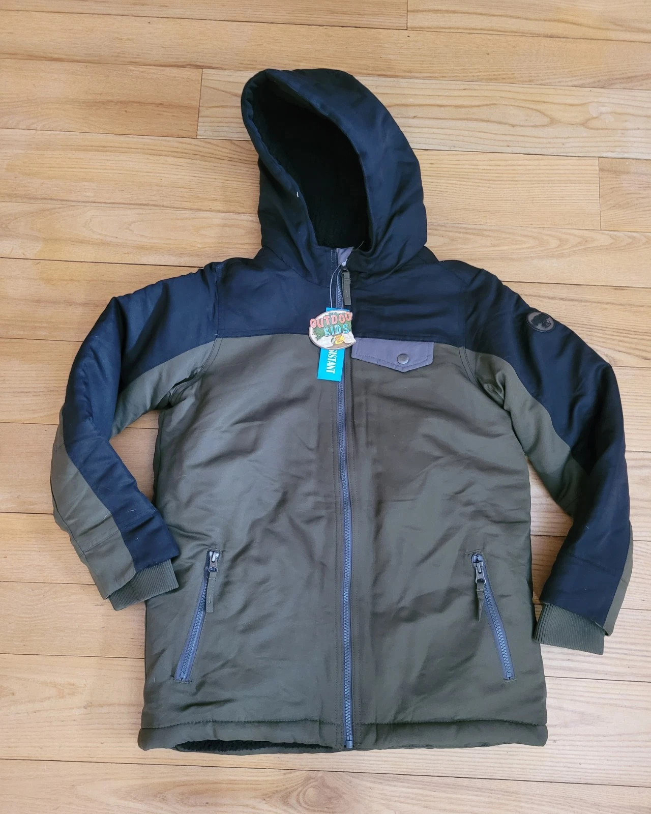 Outdoor Kids Jacket Boys Sz 14-16 Olive/ Black W/ Reflective Strip On Back NWTs