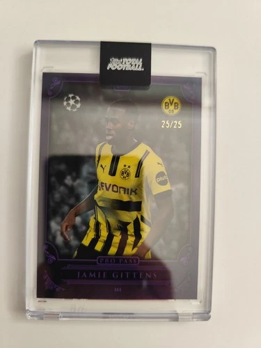 Topps Total Football 24/25 Jamie Gittens Pro Pass /25 Purple Borussia Dortmund
