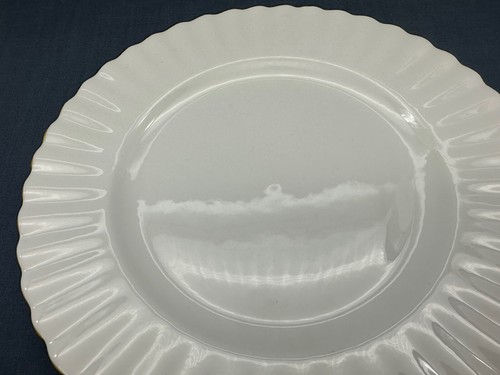Royal Albert VAL D'OR Bone China 8 1/8" SALAD PLATES White w/ Gold Trim SET OF 6 - Picture 12 of 18
