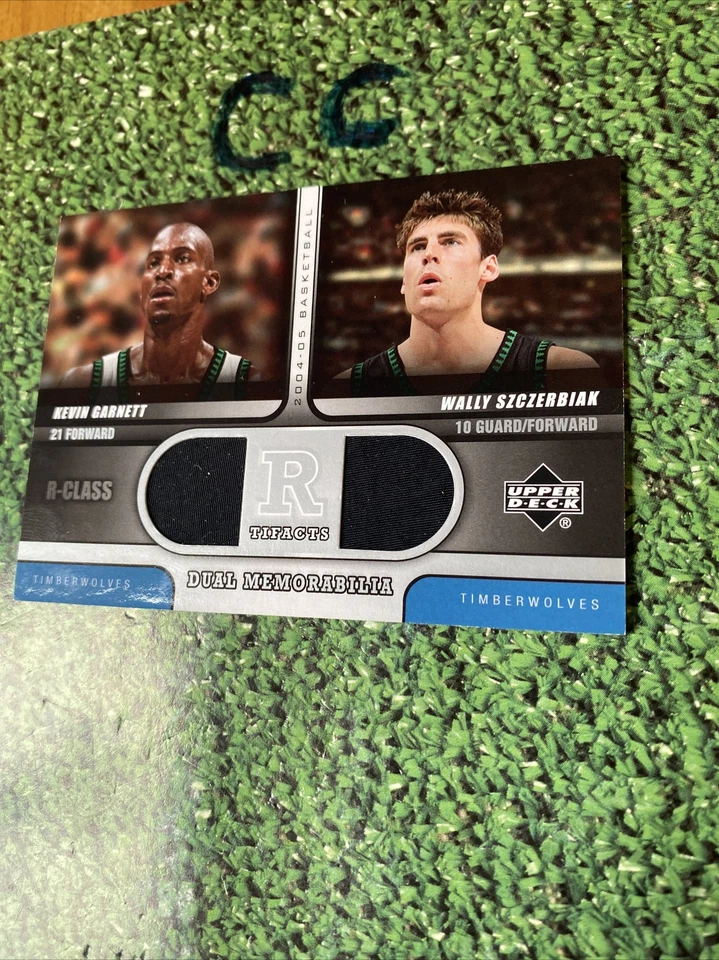 2004-05 R-Class R Tifacts Dual Memorabilia Kevin Garnett Wally Szczerbiak #R2-GS - Image 4 of 4