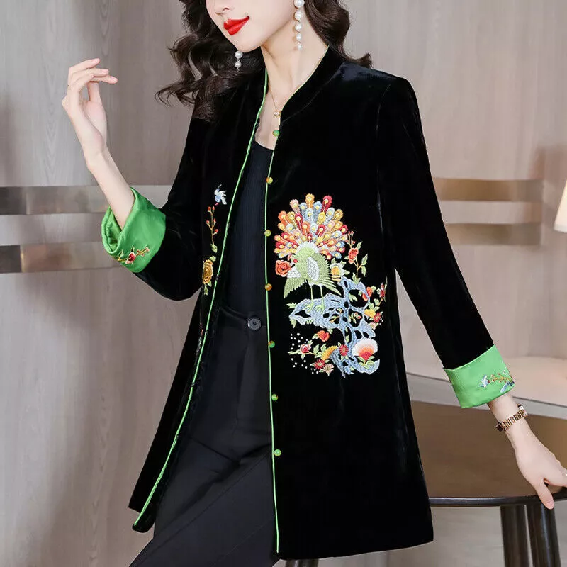 2023 New Women's Embroidered Flower Velvet Jacket Chinese Top Hot