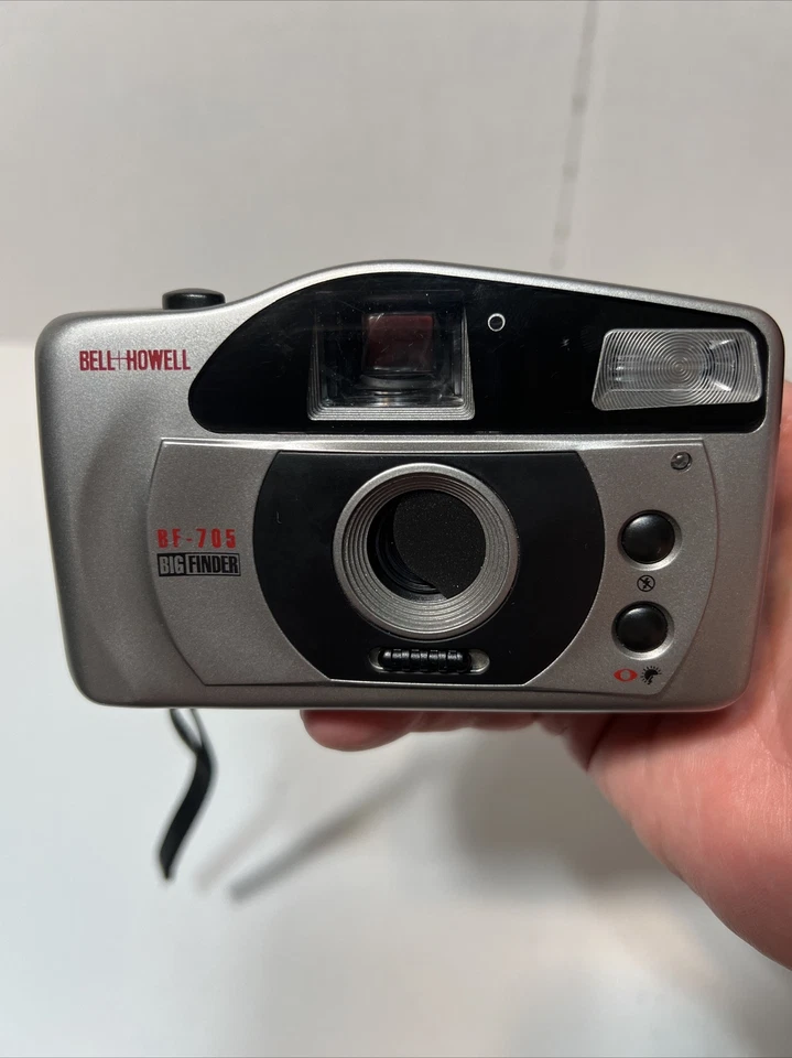 Vintage Bell & Howell BF-705 (Big Finder) Point and Shoot Automatic Film Camera - Image 2 of 4