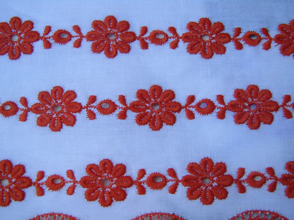 320 cm de large galon broderie ancienne  orange larg 10 cm - Photo 3/4