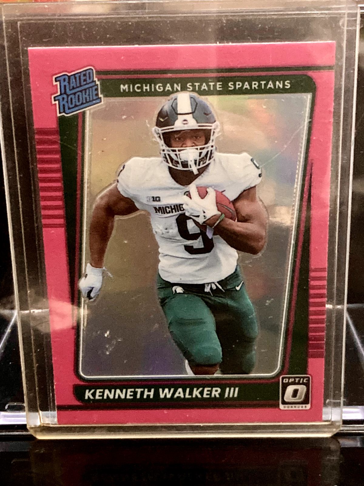 Kenneth Walker III Panini Chronicles Draft Picks Donruss Optic #21 Pink