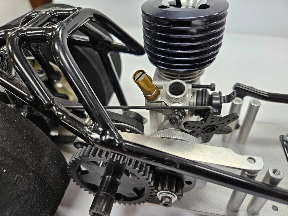 Vintage RC New Era 1/8 Scale Funny Car Chassis w/Thunder Tiger Pro Engine - Rare - Image 4 of 4