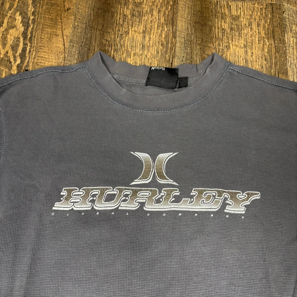 Vintage 2000s Hurley Long Sleeve Thermal - Image 2 of 4