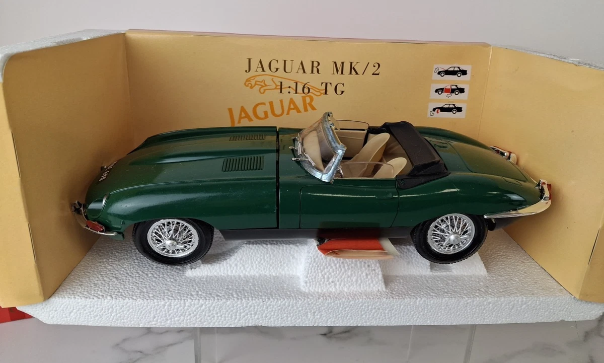 Polistil Ferrari California TG Jaguar MK 2E 1/16 - Collezionismo In vendita a Treviso