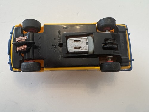 SCALEXTRIC - C446 - FORD ESCORT - XR3i - #10 Supa Snaps - Yellow & Blue - Picture 5 of 5