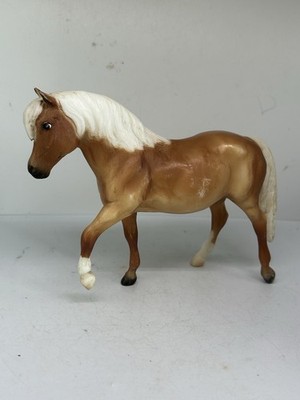 Breyers Choice Little Prince Shetland Pony On Merry Legs Tan And White Coat