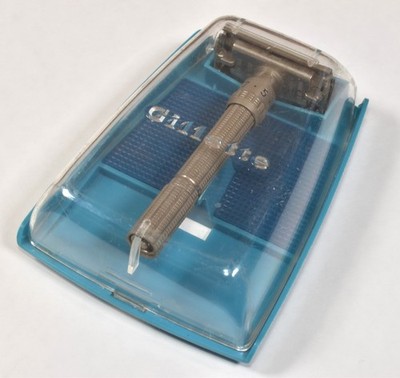 Vintage K2 1965 Gillette Slim Adjustable Safety Razor with Original Blue Case