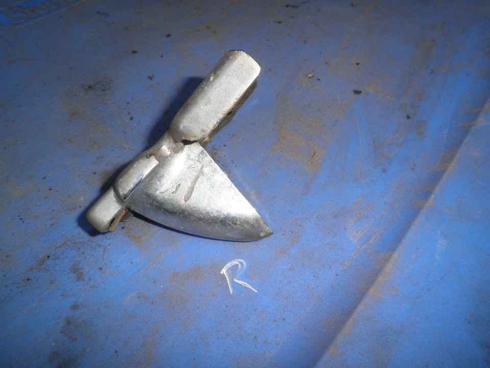 Alpine Sunbeam 1725 1967 derecho poste B pilar tapa cromo Foto 2 de 3