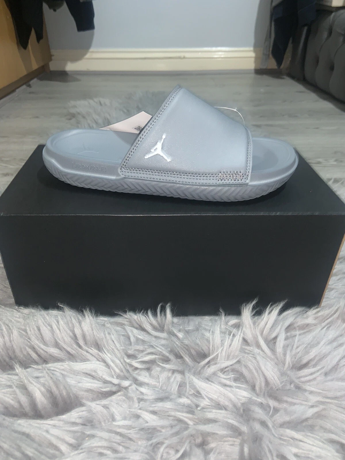 Nike Air Jordan Play Slides Sliders 'Grey' GS UK taglia 5 5 EUR 38 5 DN3596 001