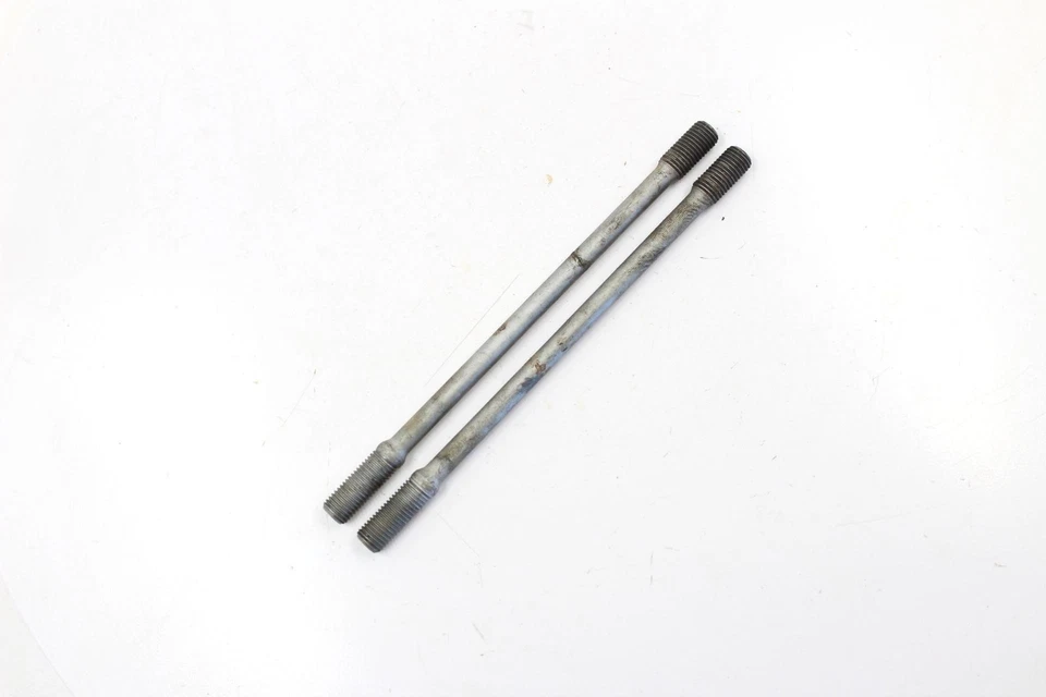 2000 SUZUKI KATANA 750 OEM MEDIUM CYLINDER HEAD STUD BOLT SET PAIR - Image 2 of 4