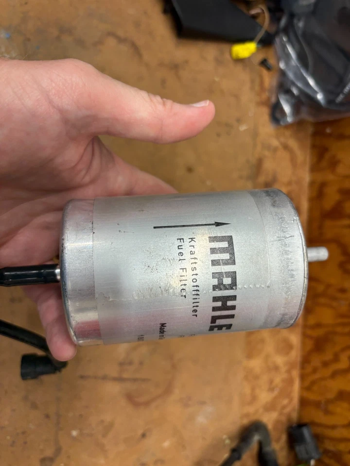 Filtro de combustible Porsche 911 Boxster 986 996 Mahle 996.110.253.01 Foto 4 de 4