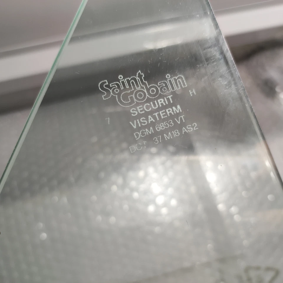 DEFLETTORE ATERMICO DESTRO FIAT 131 ORIGINALE 4348385 Foto 2 de 2