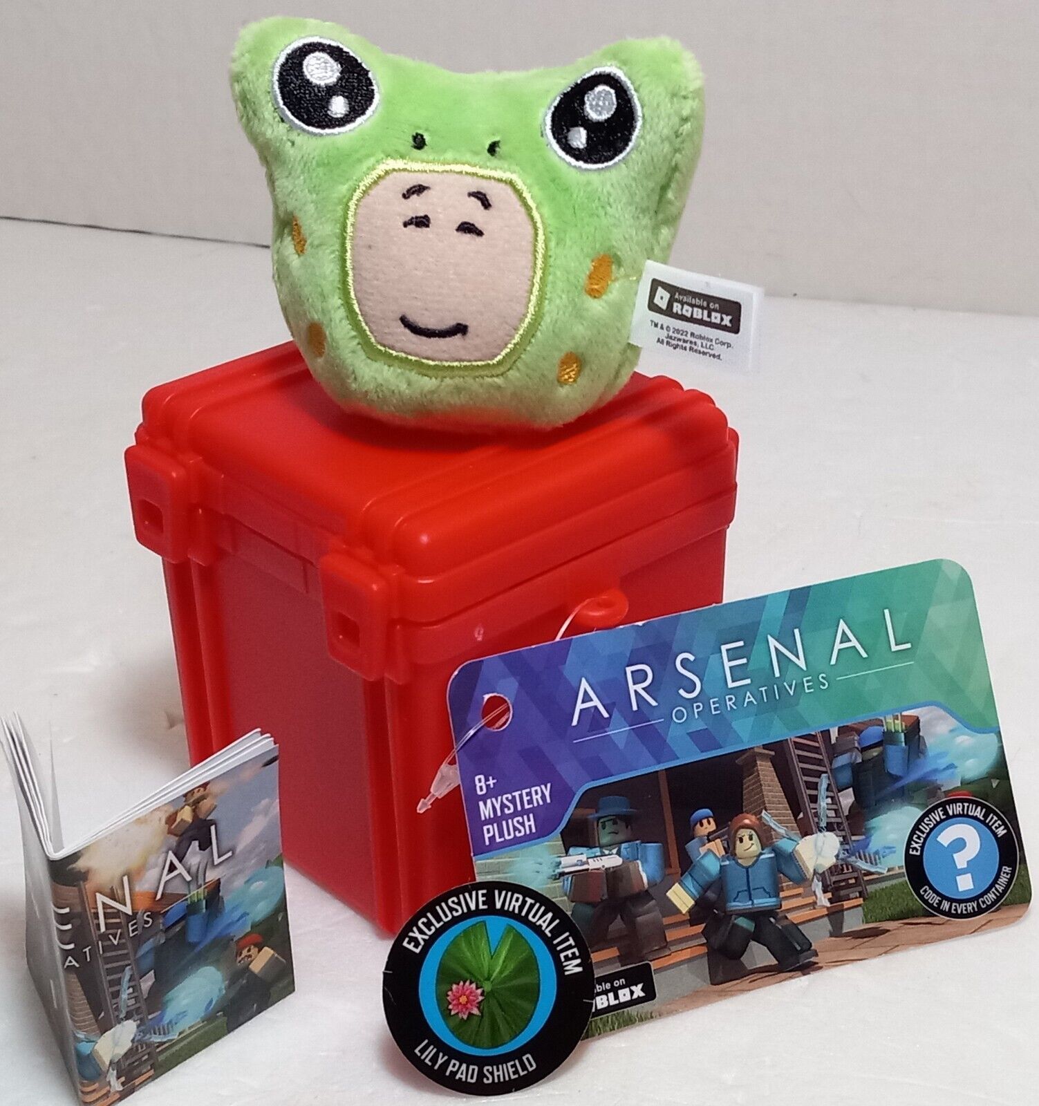 Roblox Arsenal Operatives Mystery Plush King w/ Jester Hat Pin Virtual Item  Code