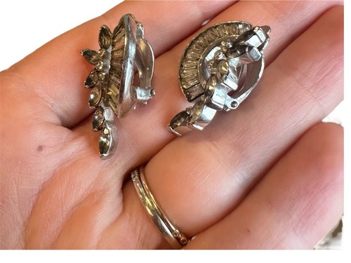 Jomaz Joseph Mazer Clear Pave' Rhinestone Rhodium Clip On Earrings - Picture 3 of 4