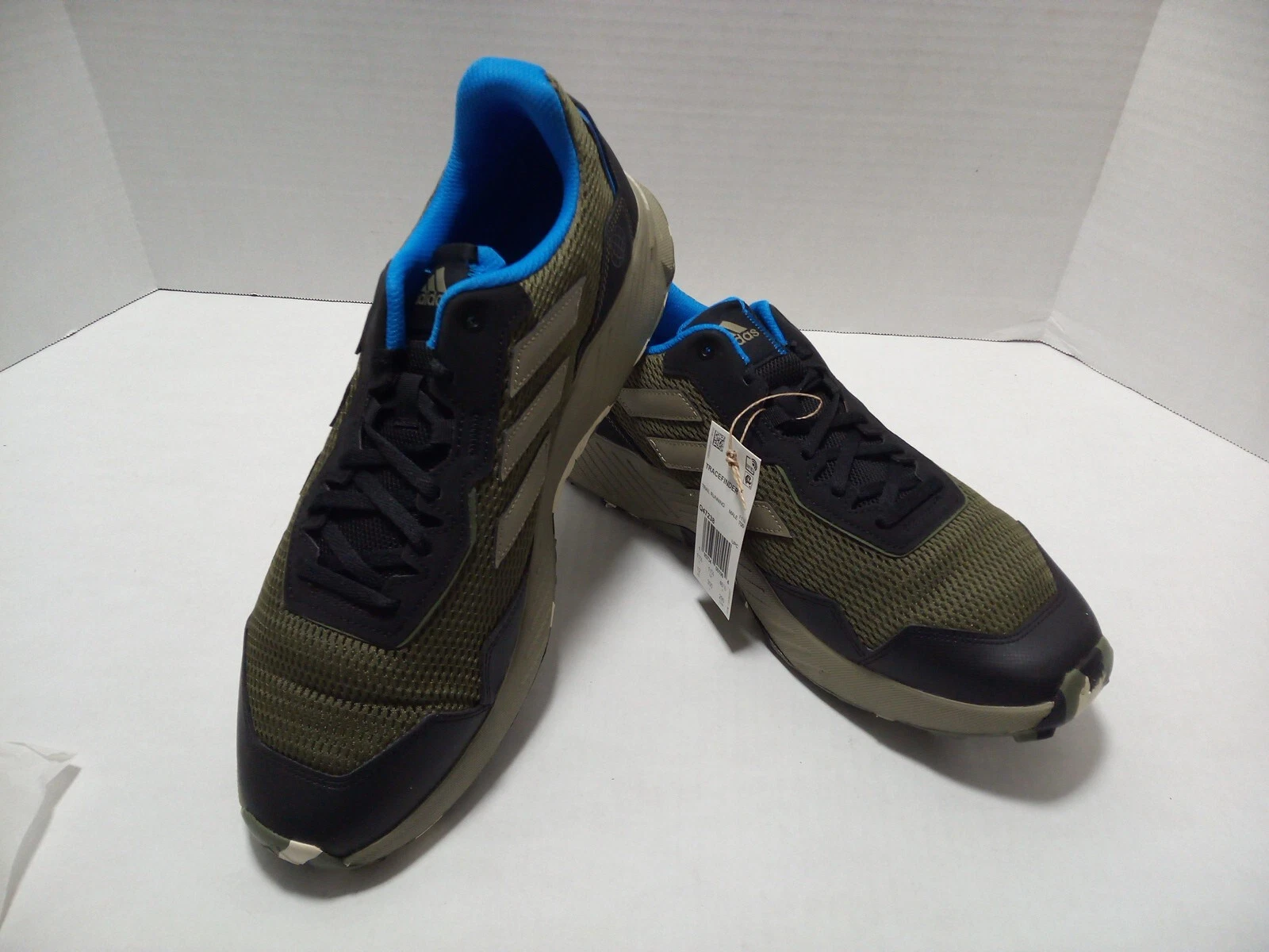 Adidas Mens Tracefinder Q47238 Green Running Shoes Sneakers Size 12