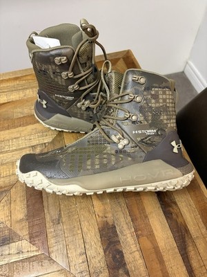 New Under armour UA HOVR Dawn Waterproof 2.0 boots size 5.5 brand new 302557-900