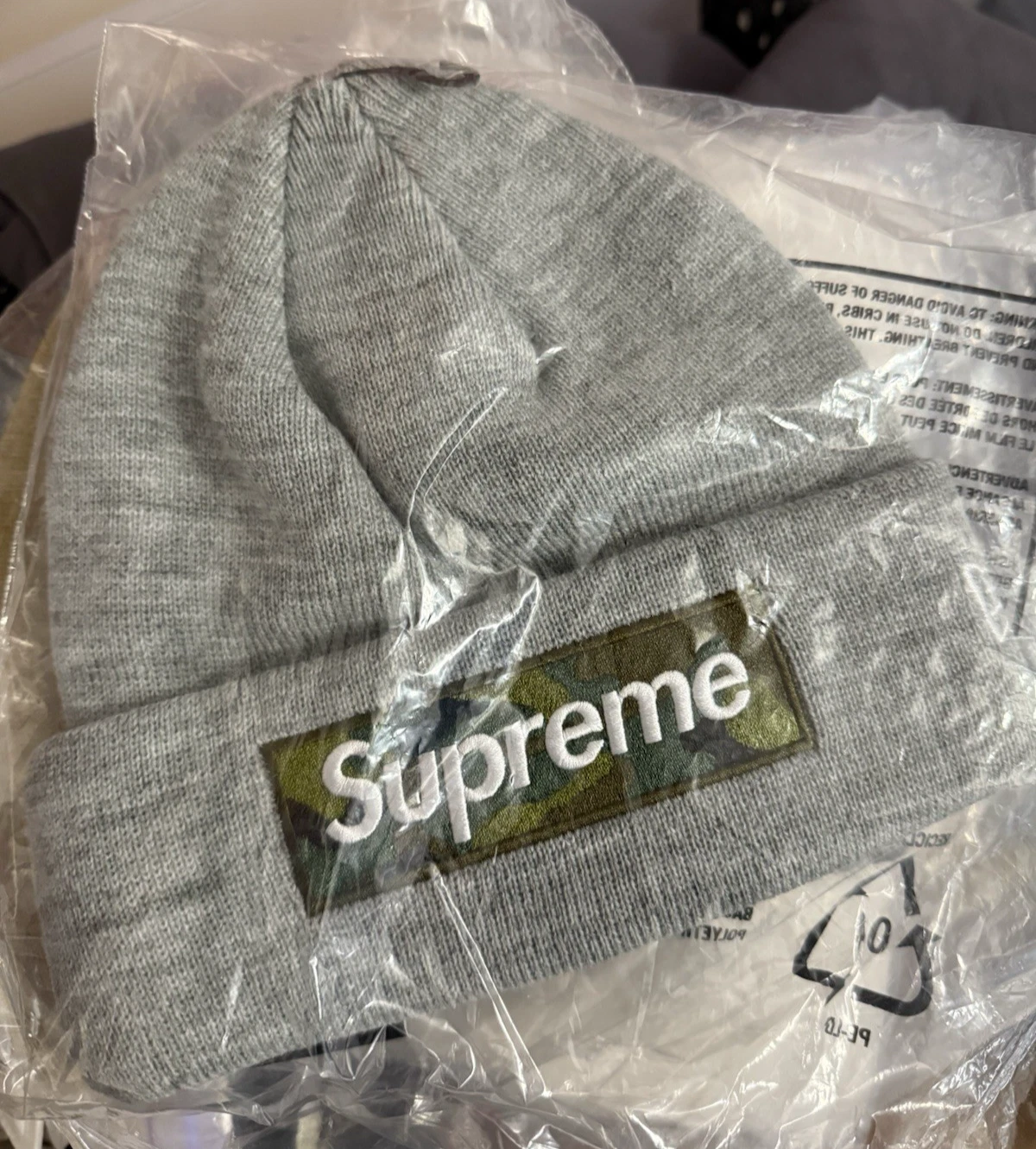 Bonnet Supreme x New Era Box Logo « Gris bruyère » NEUF