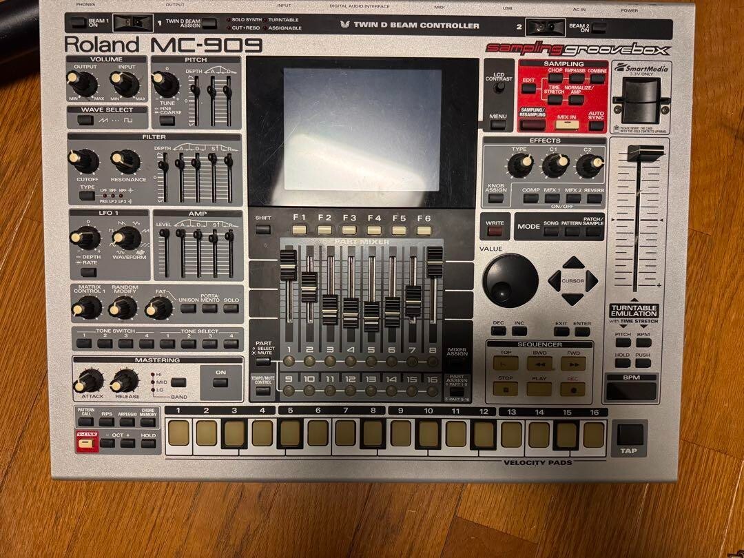 JUNK Roland MC-909 Sampler Groovebox From Japan | eBay JUNK Roland MC-909 Sampler Groovebox From Japan | eBay