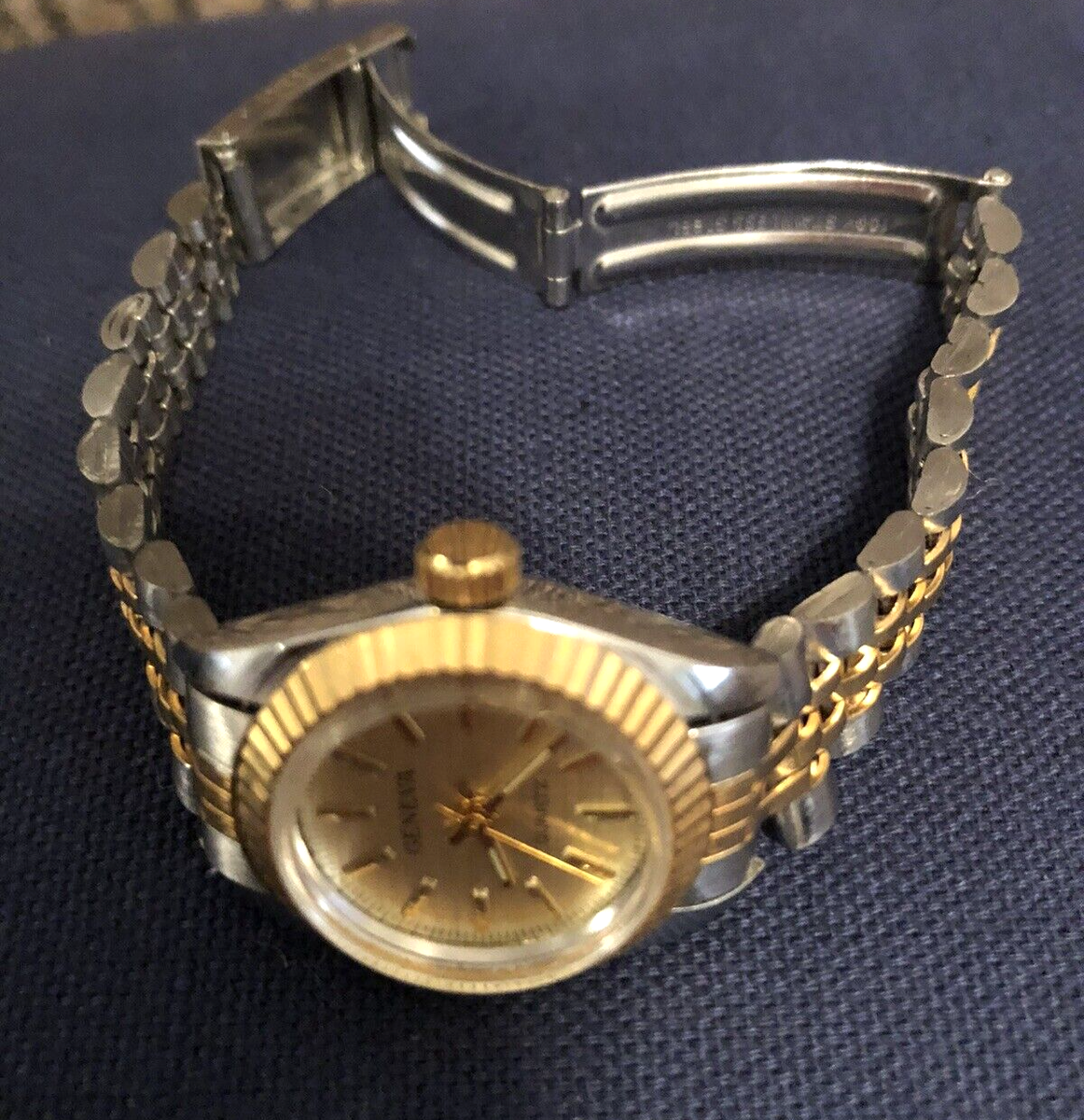 Vintage Geneva Gold/Silver Two-Tone Quartz Women's Watch 6.5 Vintage Geneva Gold/Silver Two-Tone Quartz Women's Watch 6.5